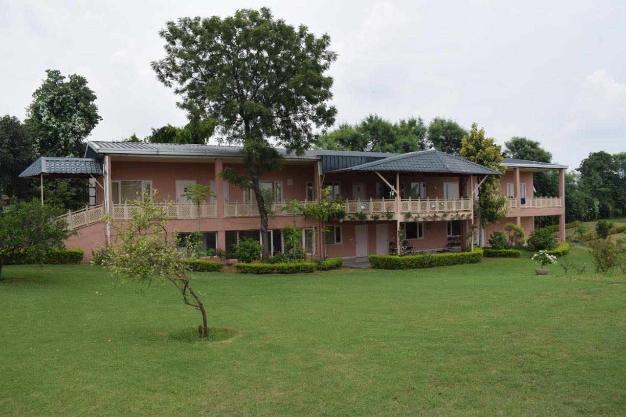 فيلا غورغاونفي Aravali Hill View Estate المظهر الخارجي الصورة