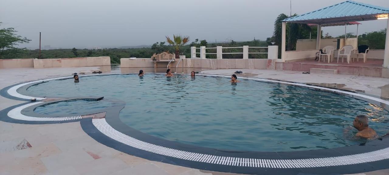 فيلا غورغاونفي Aravali Hill View Estate المظهر الخارجي الصورة