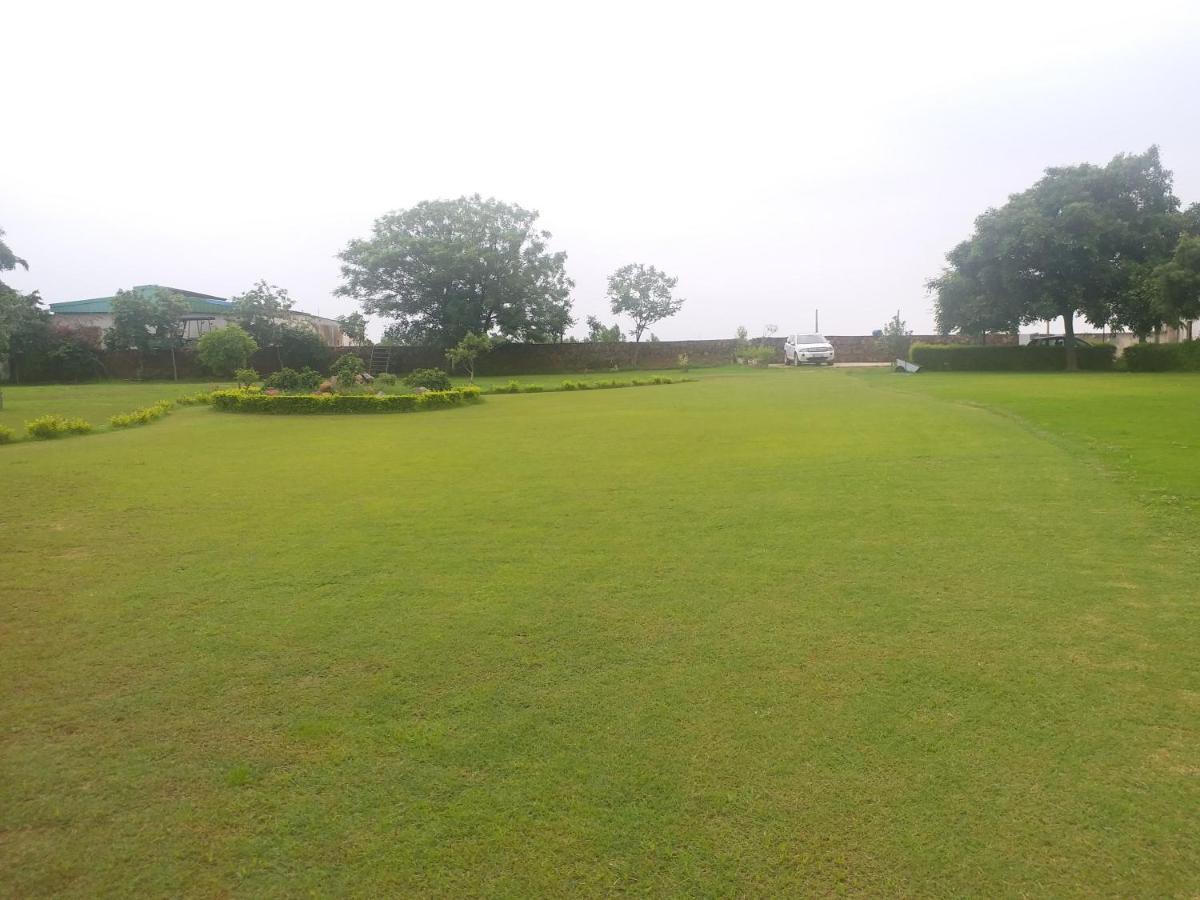 فيلا غورغاونفي Aravali Hill View Estate المظهر الخارجي الصورة